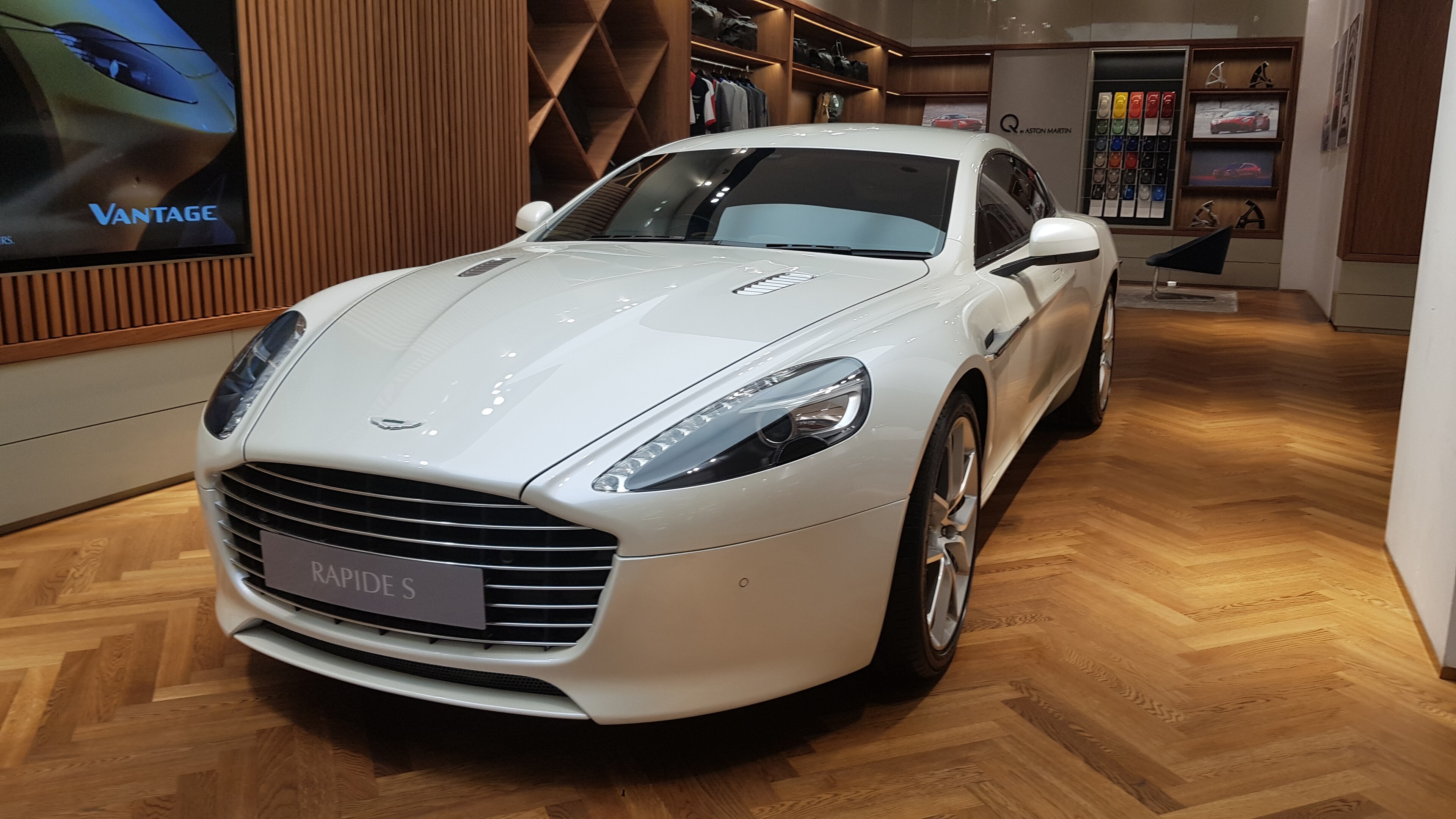 Aston Martin rapide-s