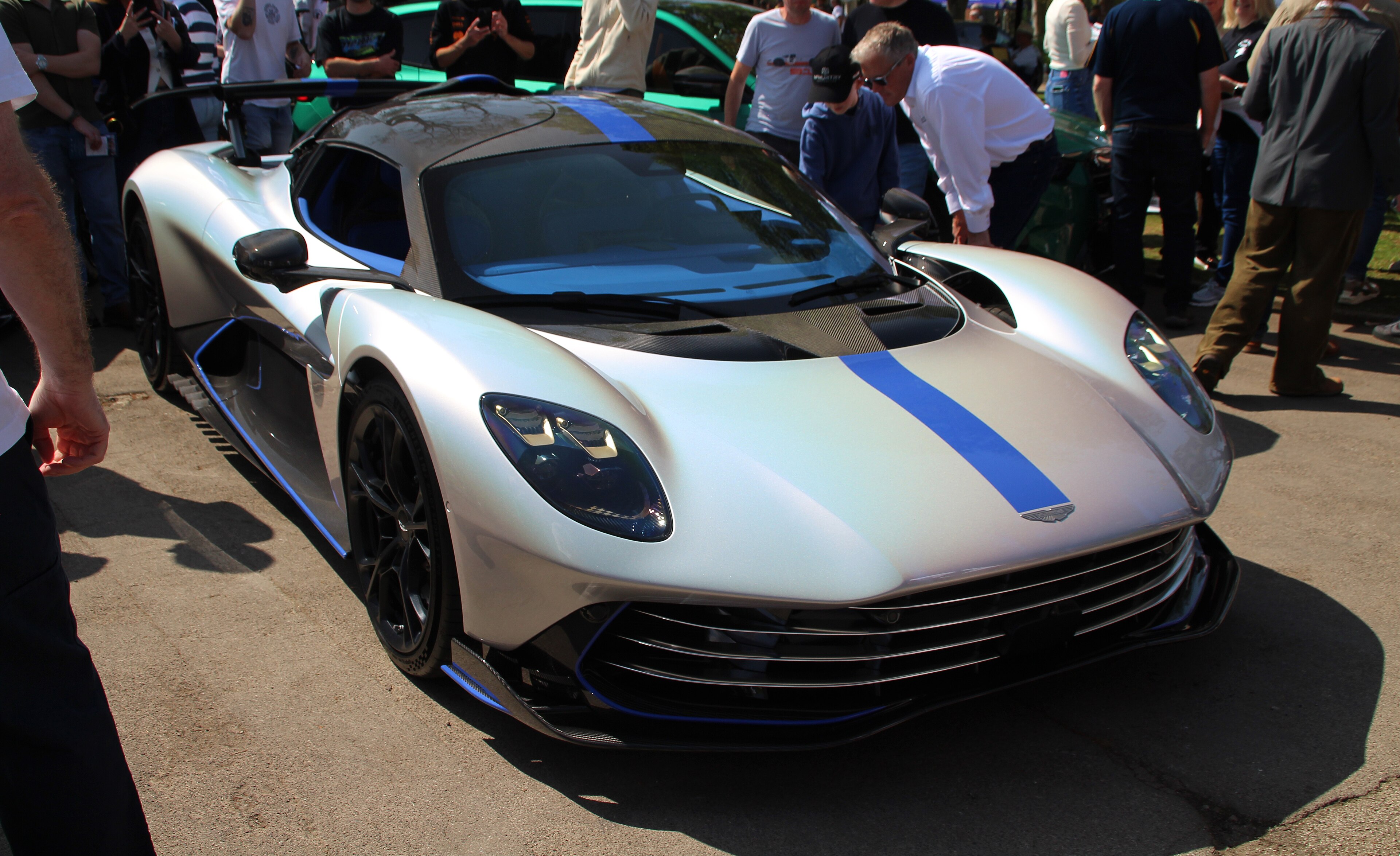 Aston Martin Valhalla