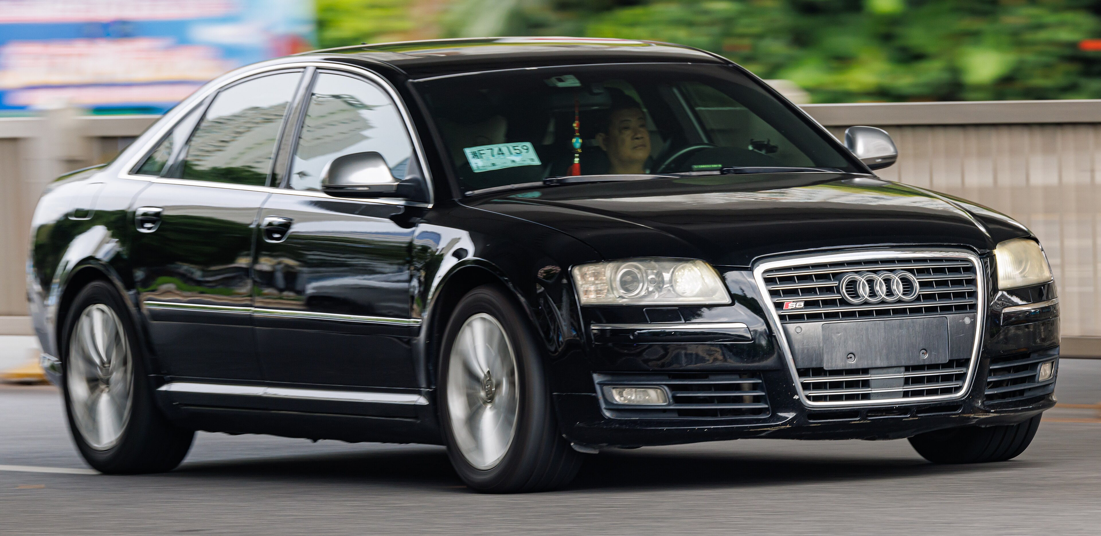 Audi S8