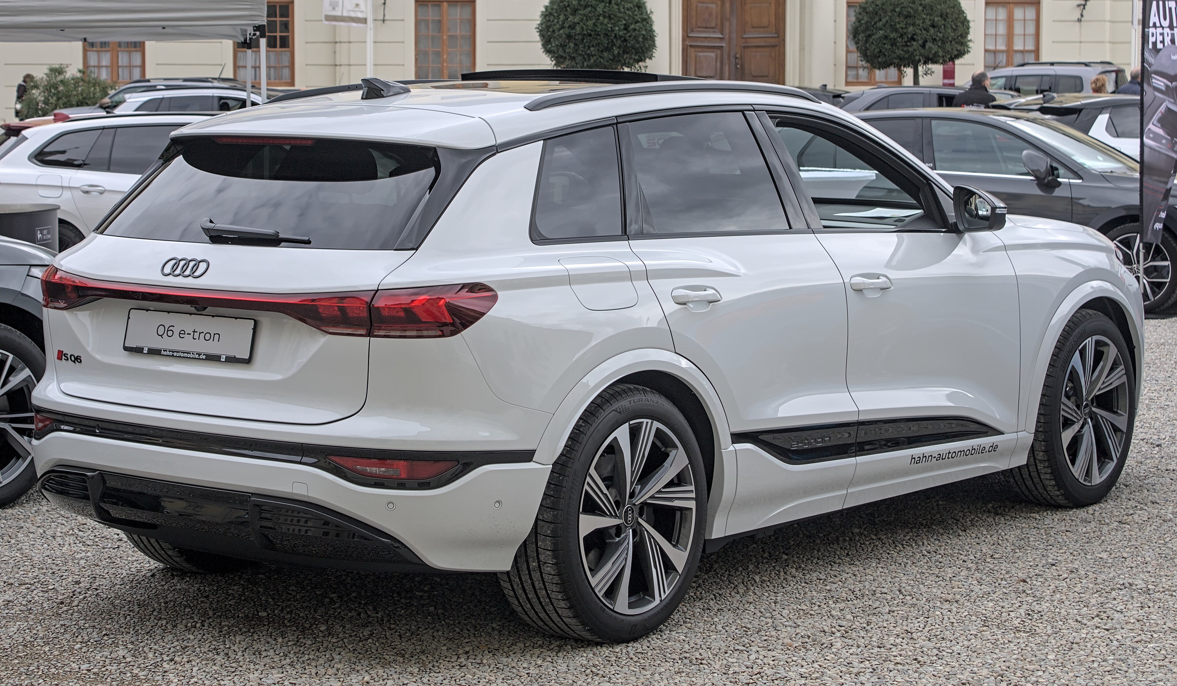 Audi SQ6