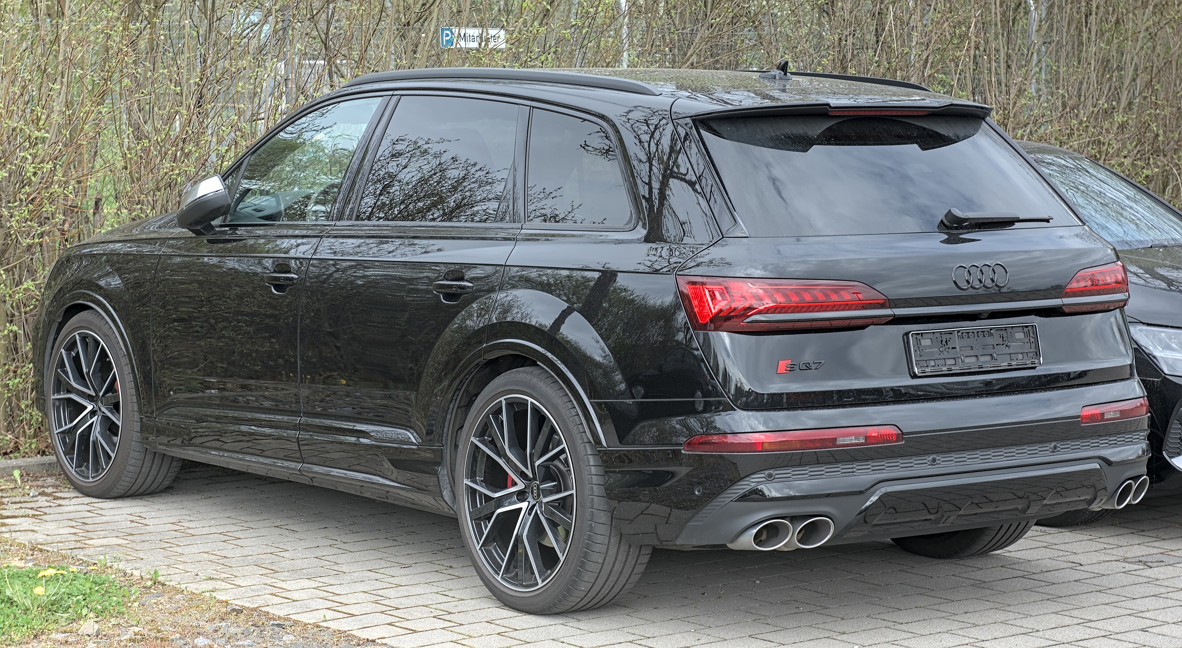 SQ7