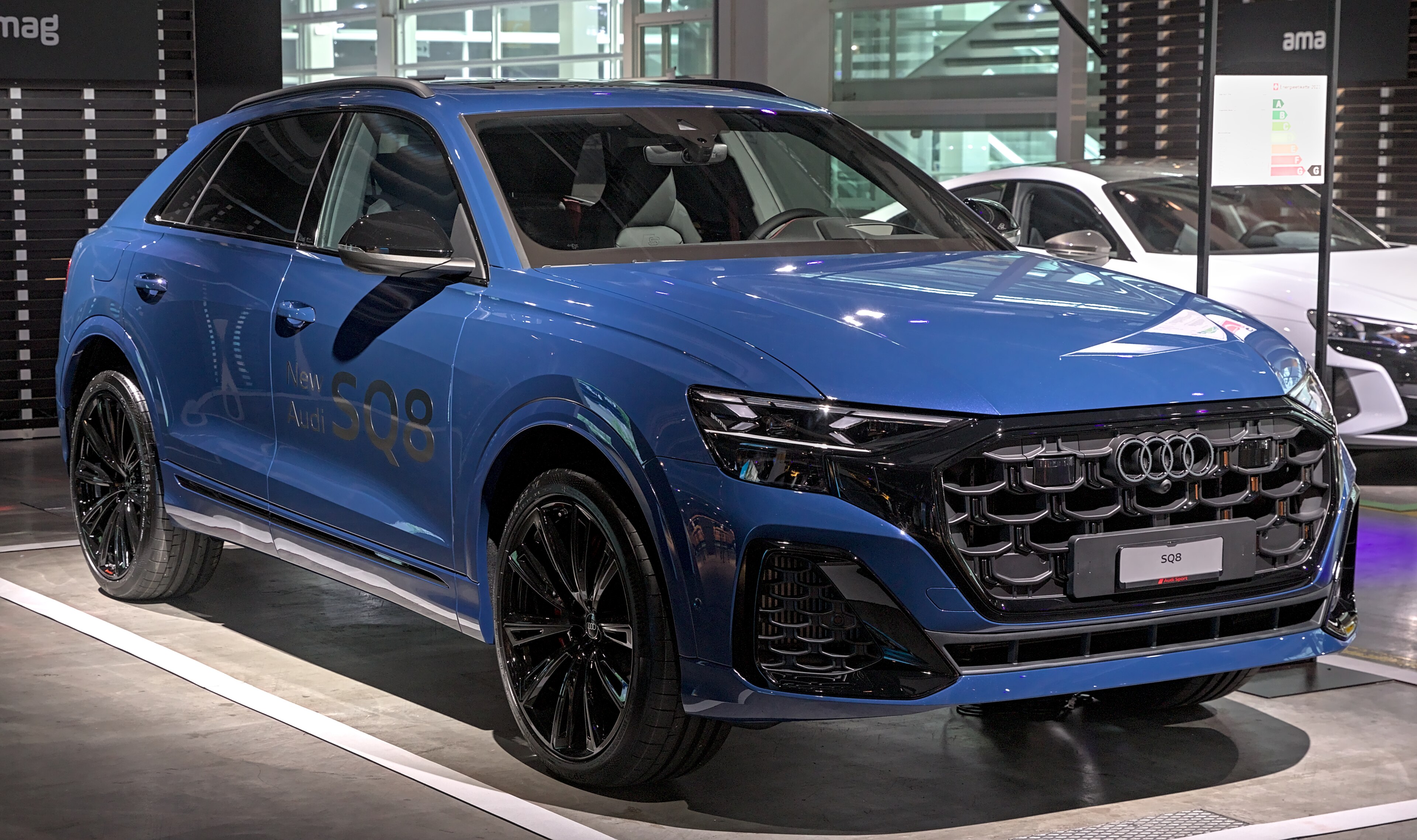 SQ8