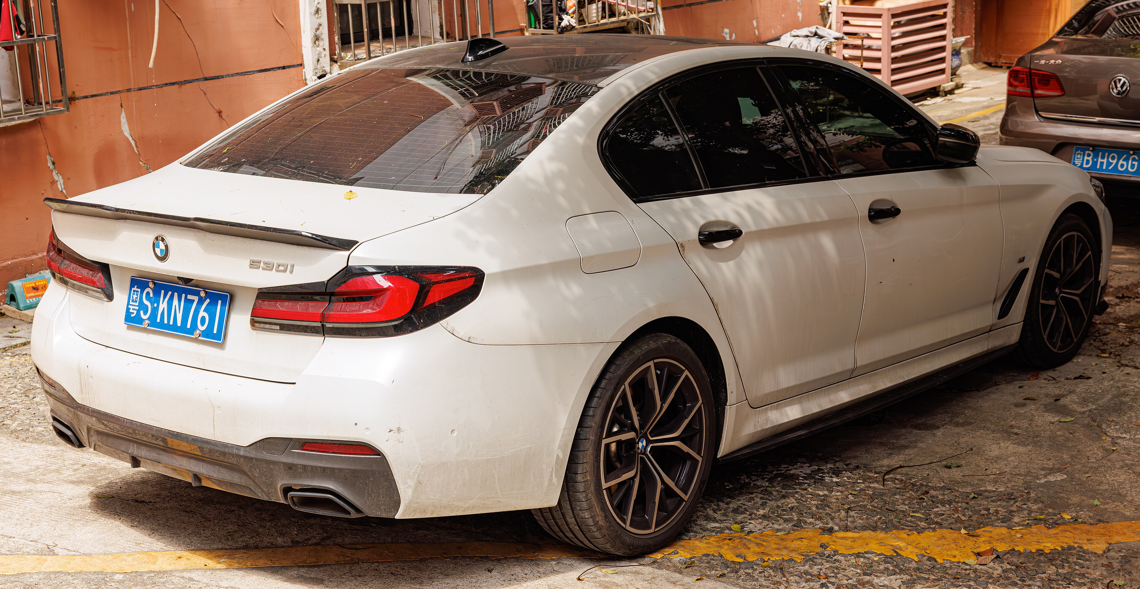530i