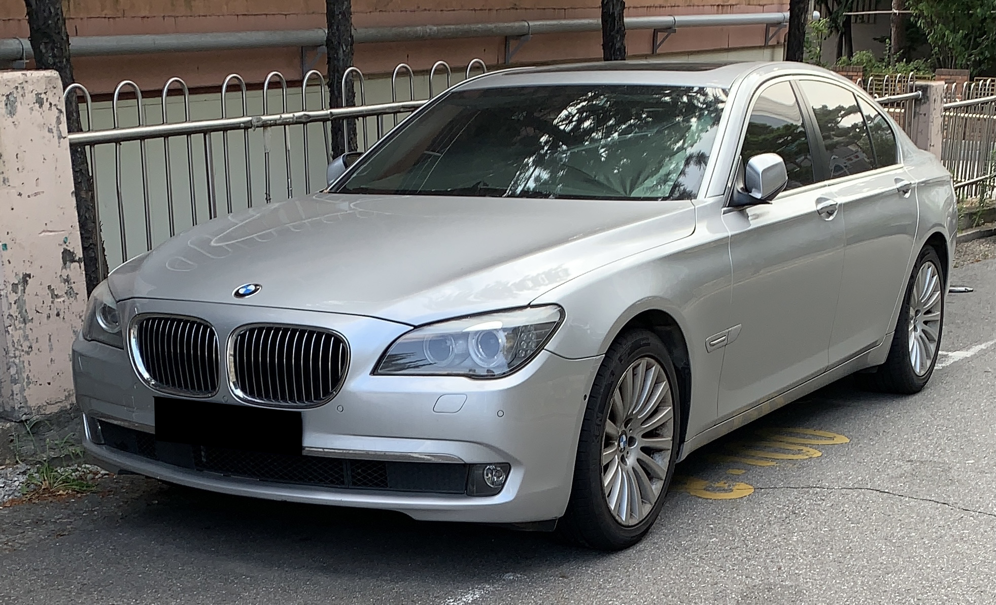 750Li