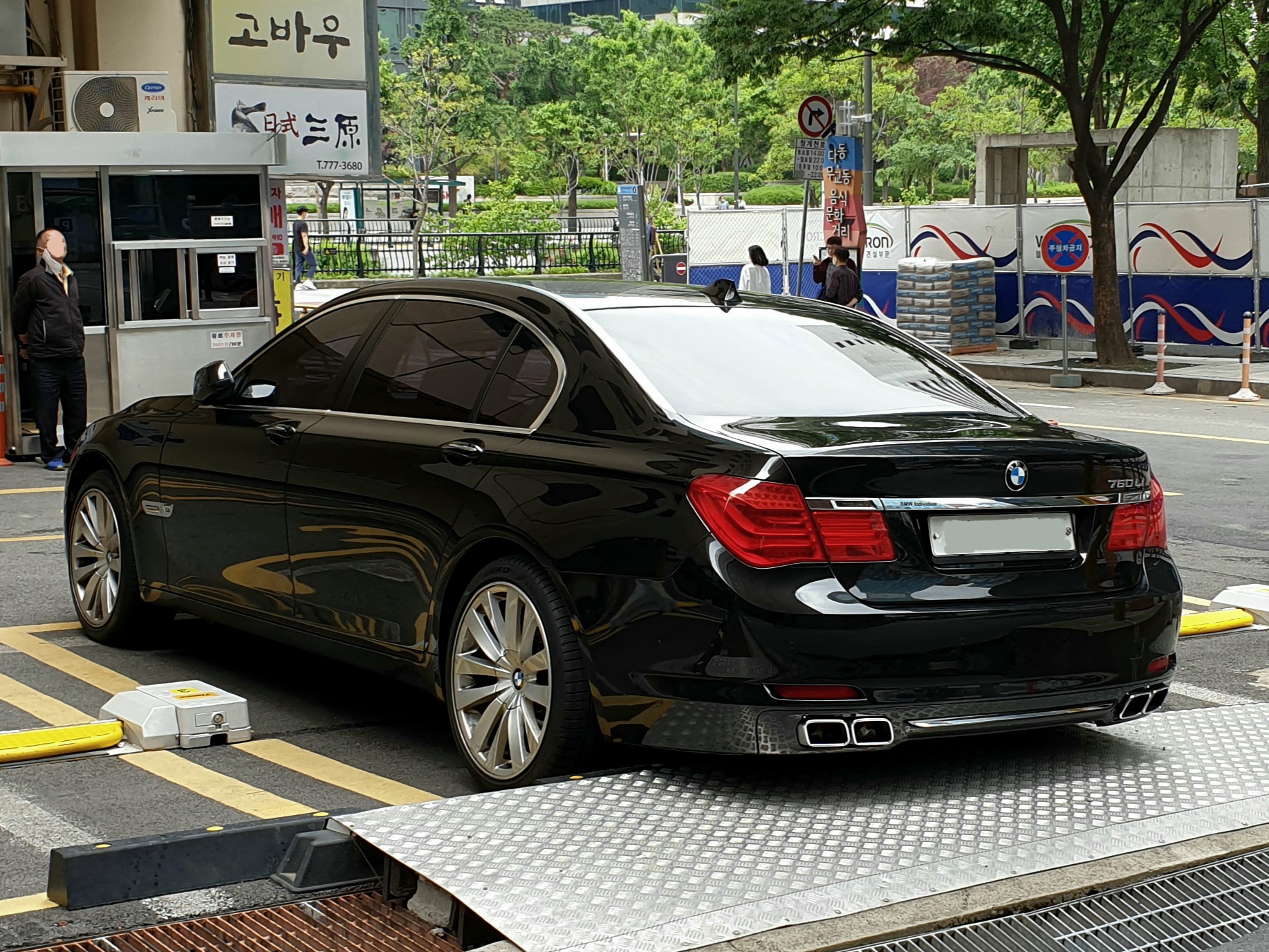 BMW 760li