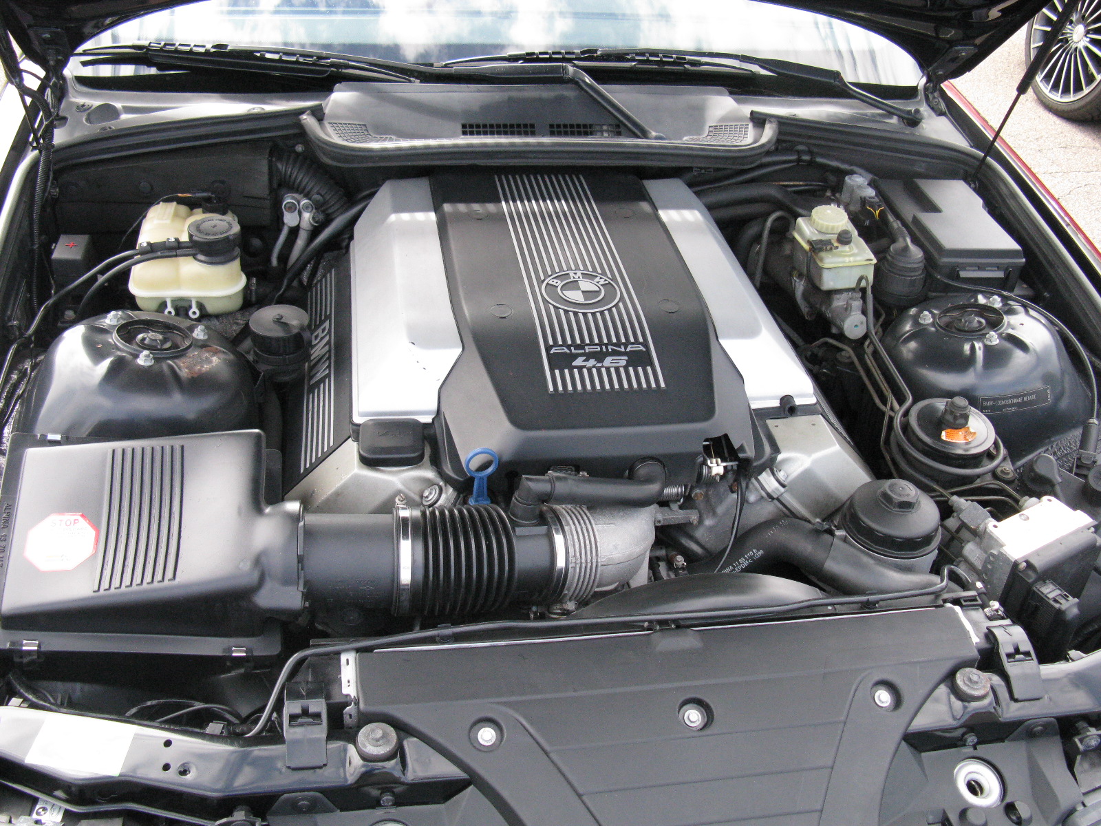 BMW Alpina B8