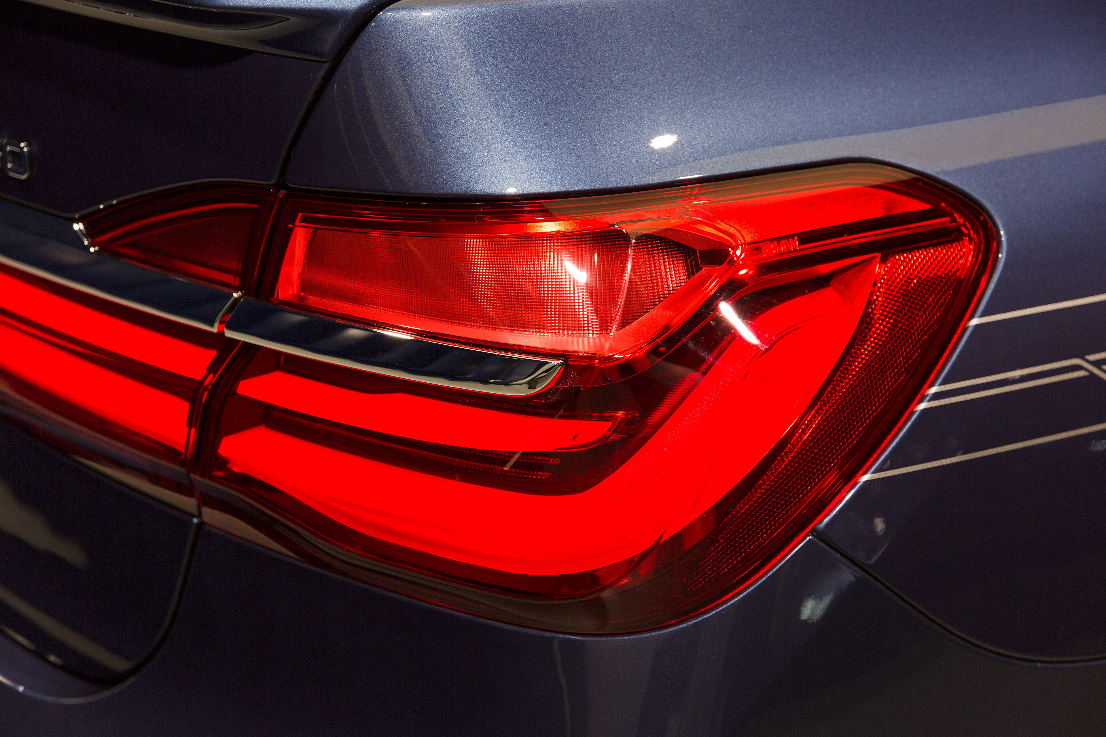 BMW B7