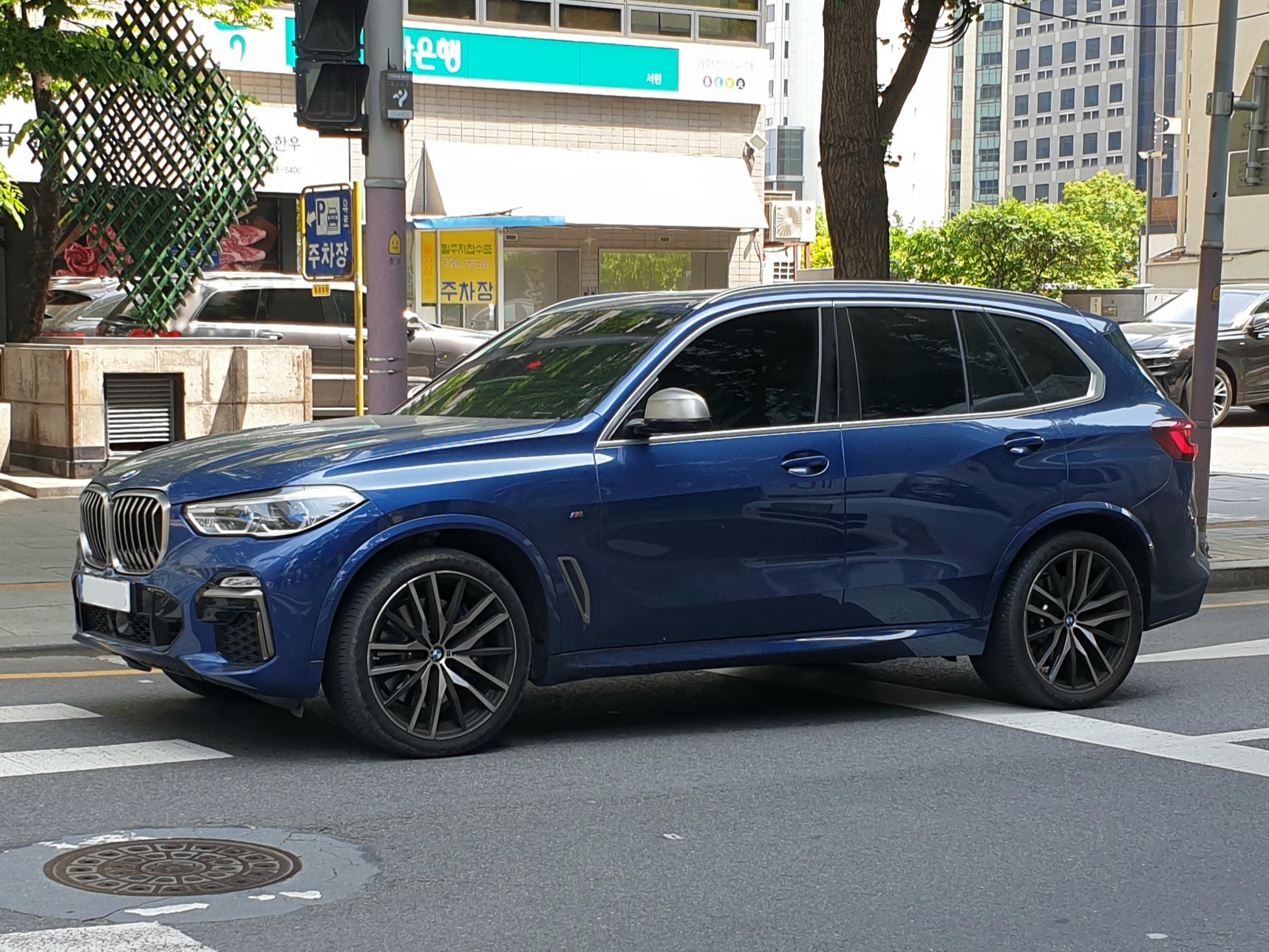BMW x5-m50i