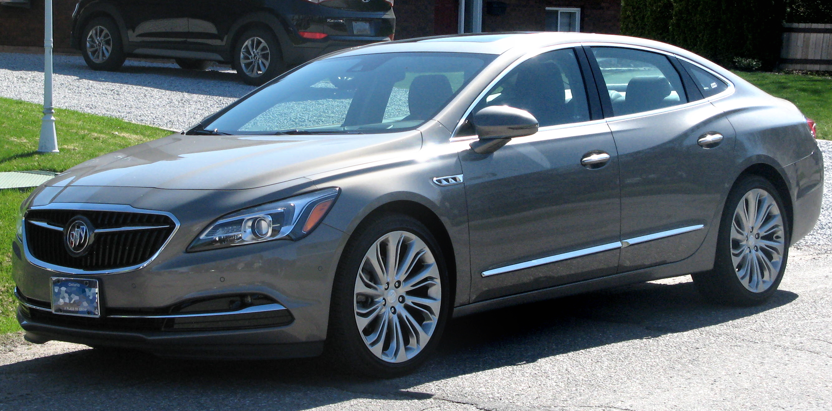 lacrosse-awd