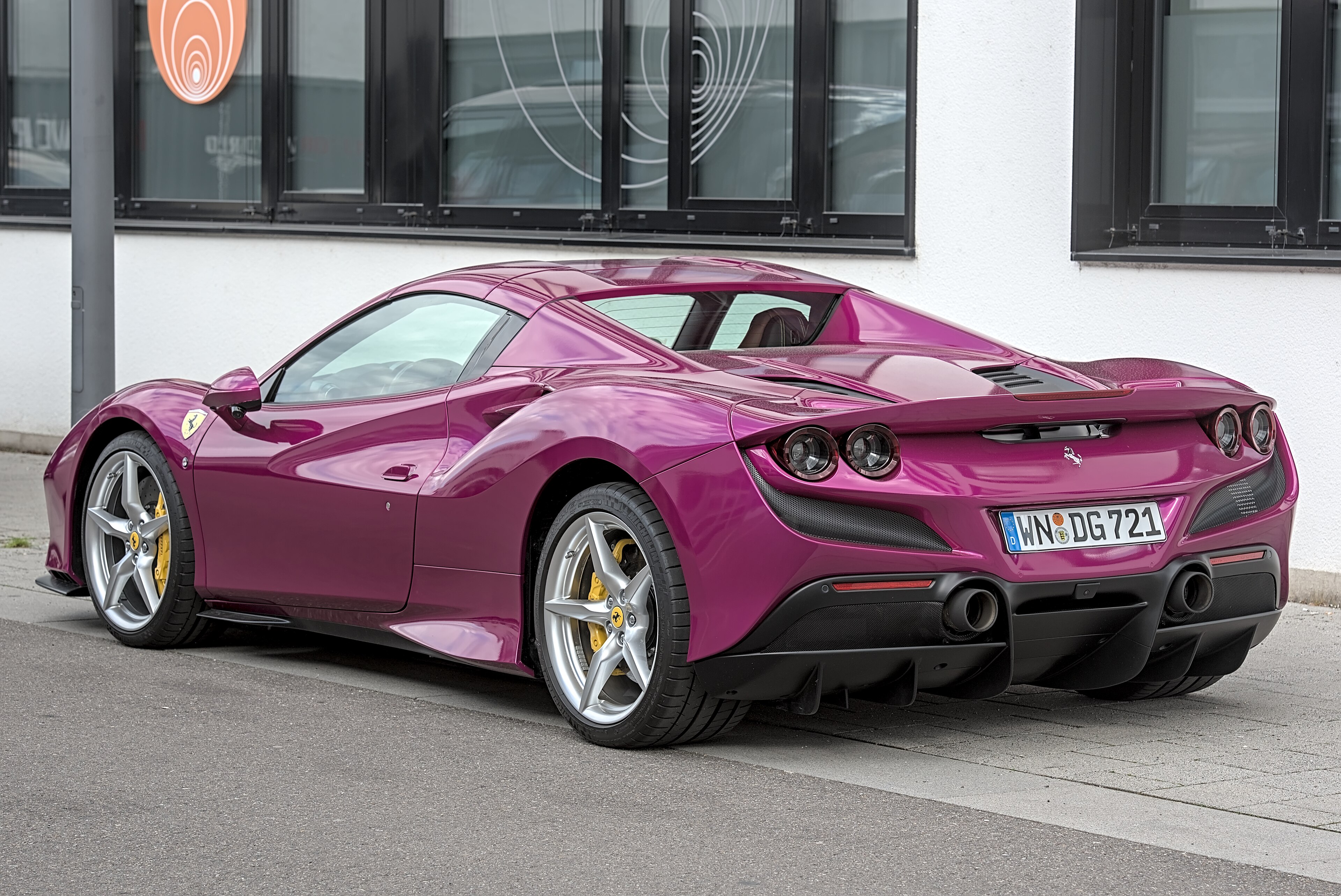 F8