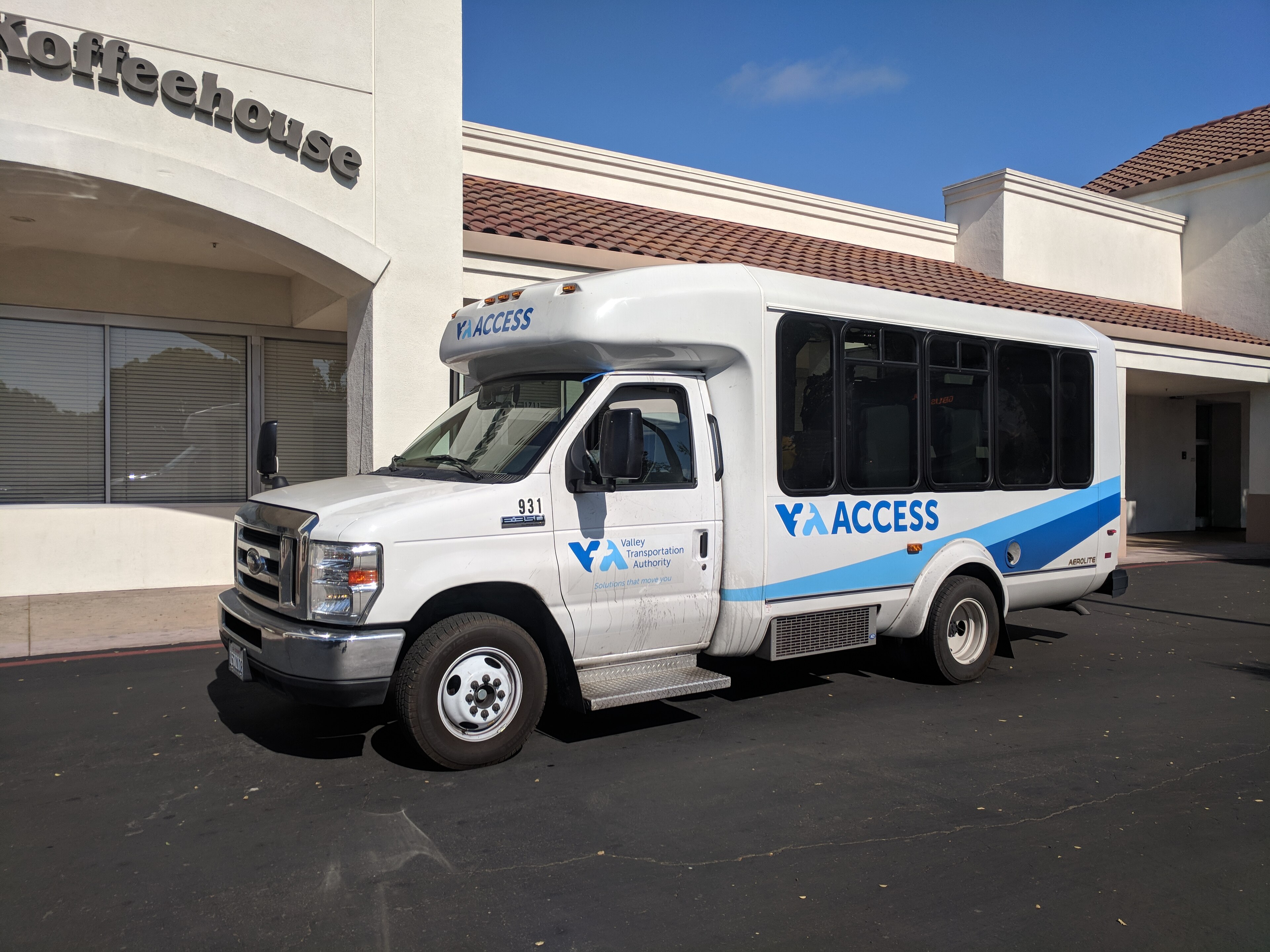Ford E-350