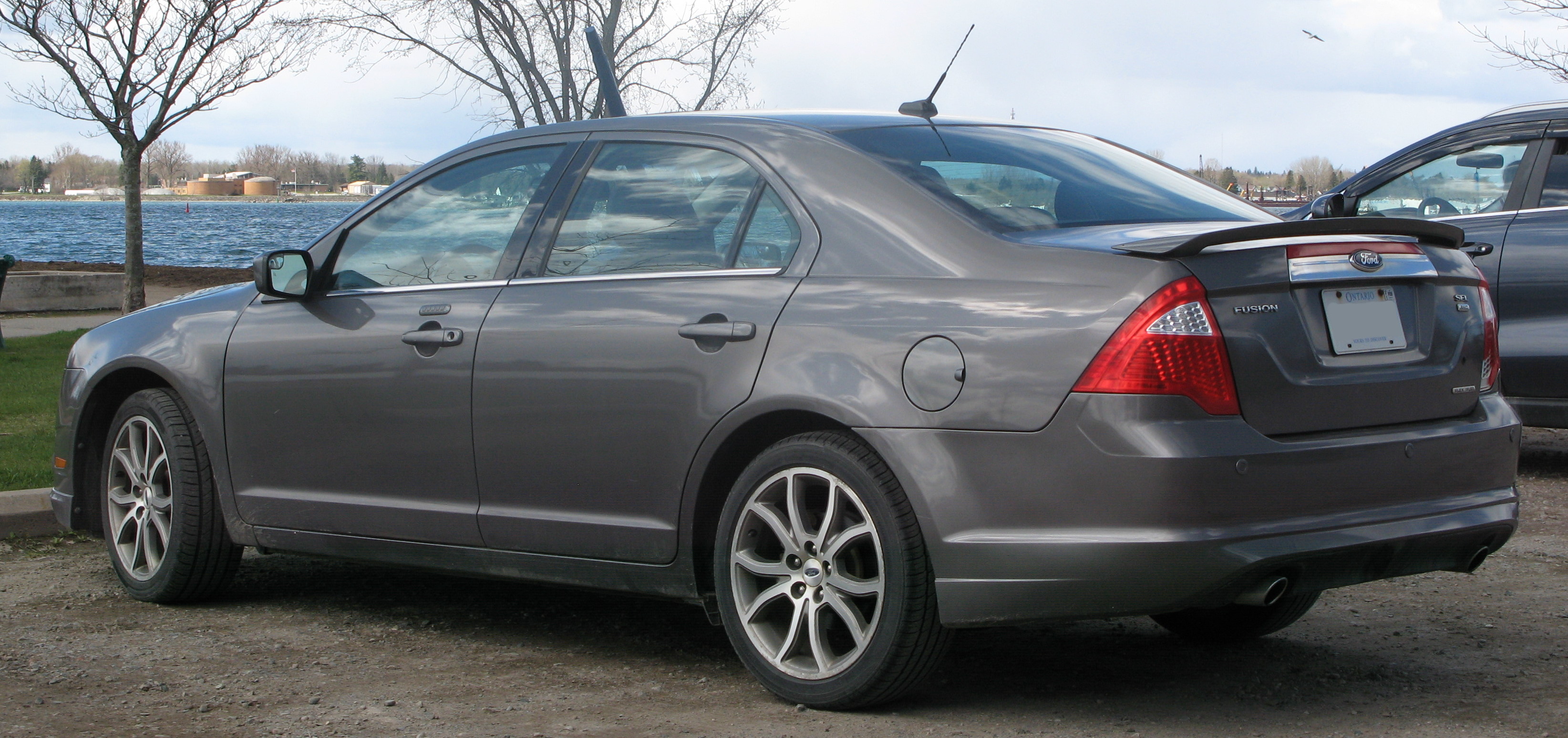 Ford fusion-awd