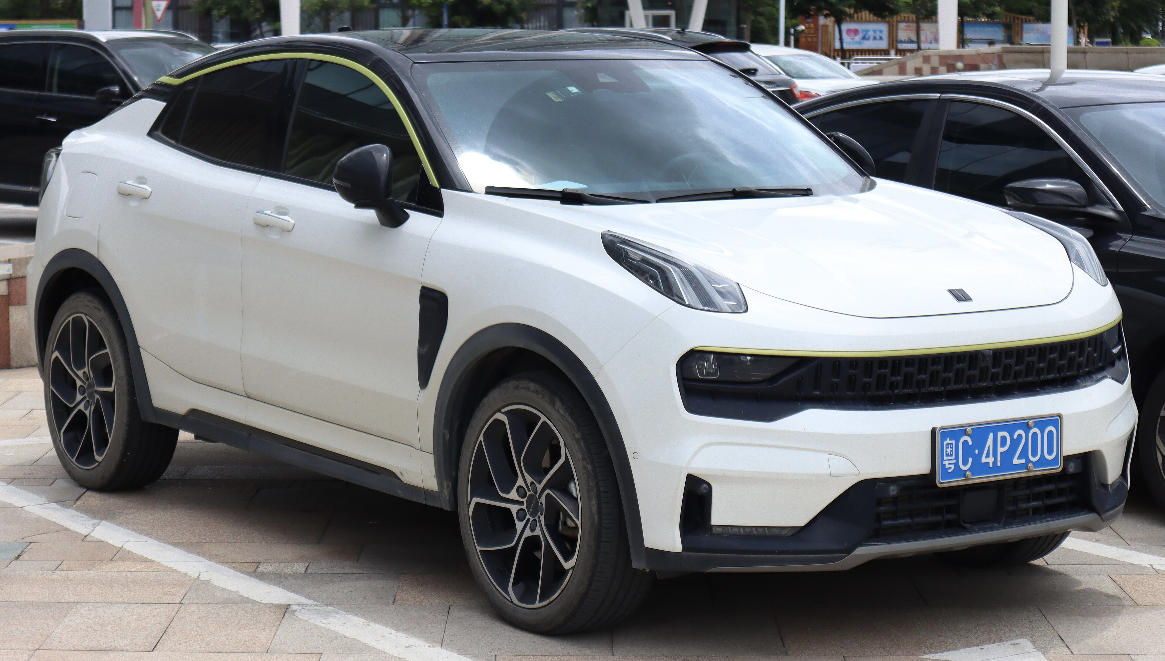Geely Lynk & Co 05