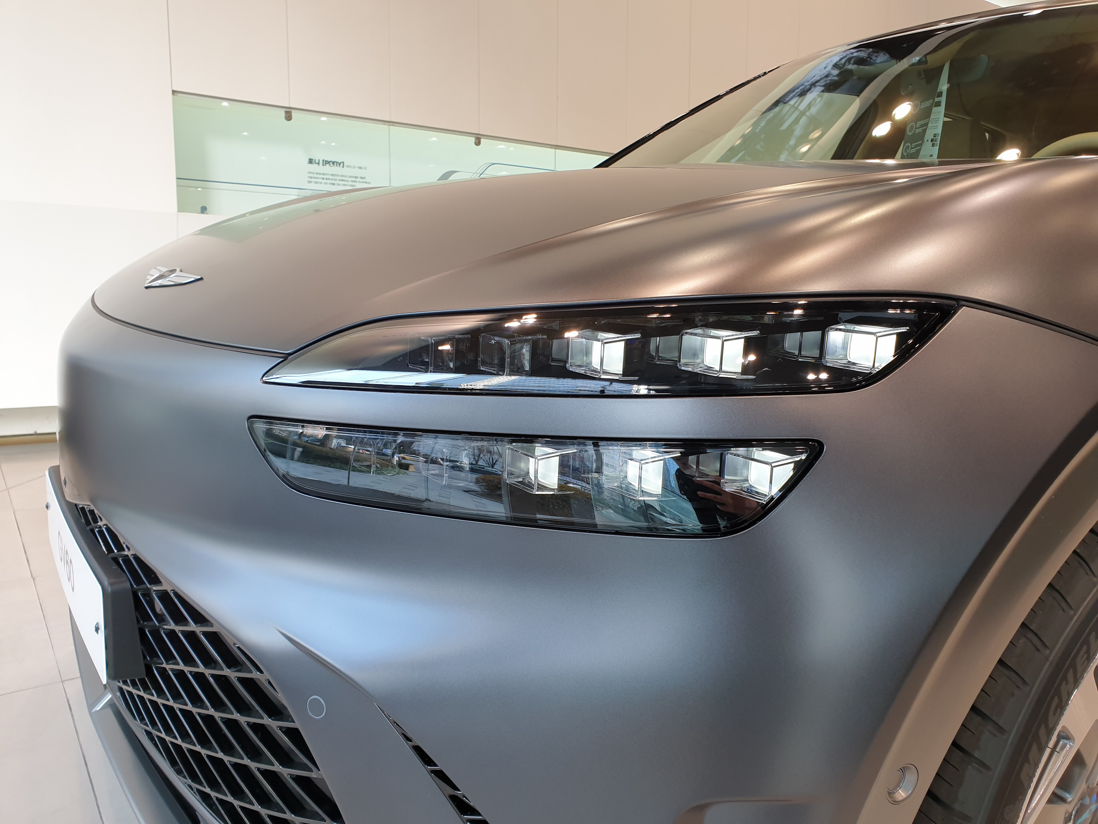 Genesis gv60-rwd