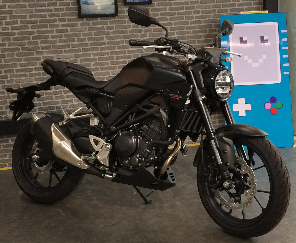 CB300R
