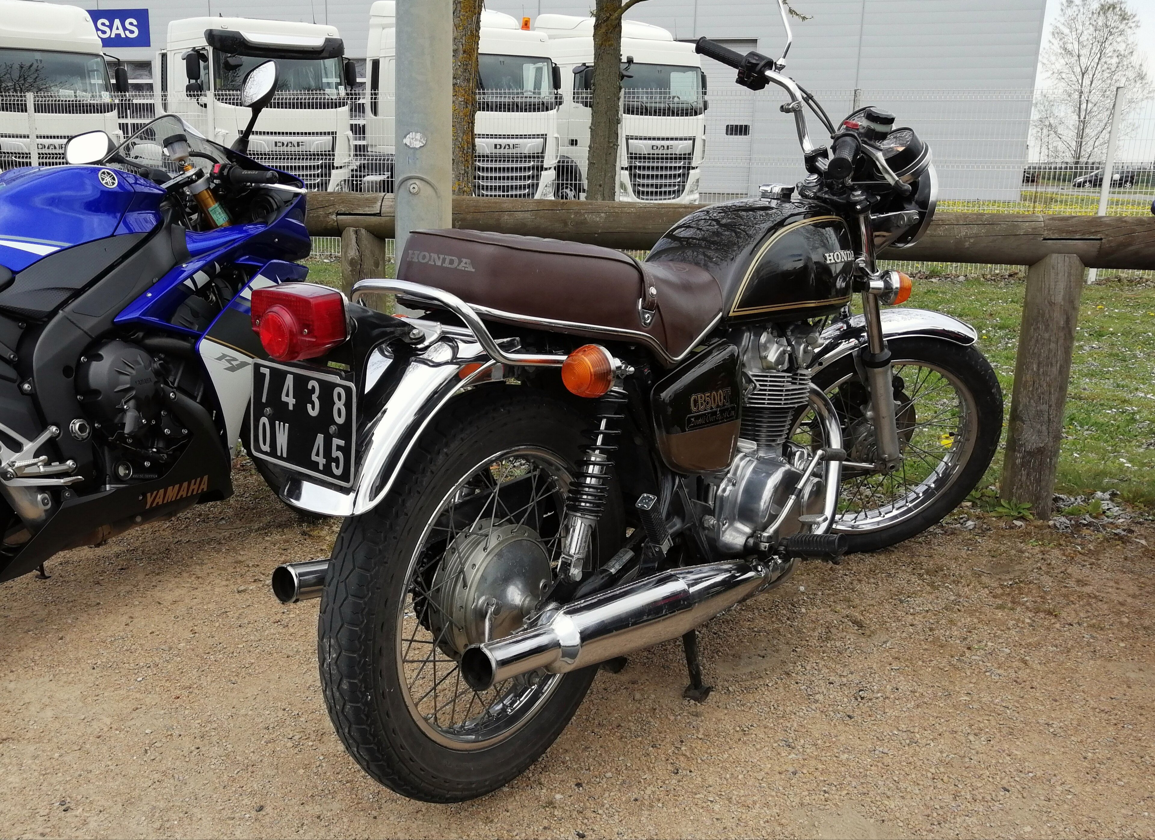 CB500