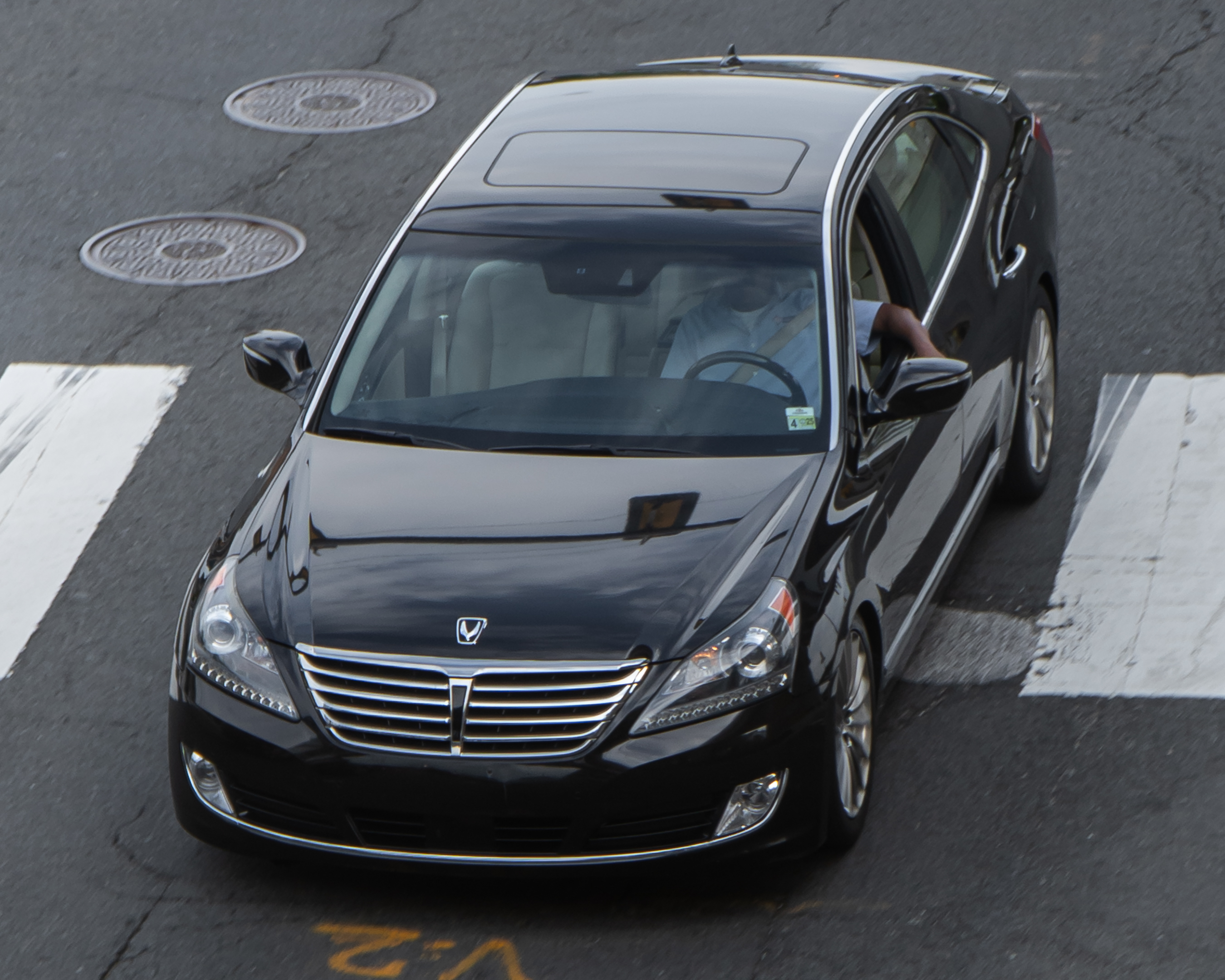 Hyundai equus