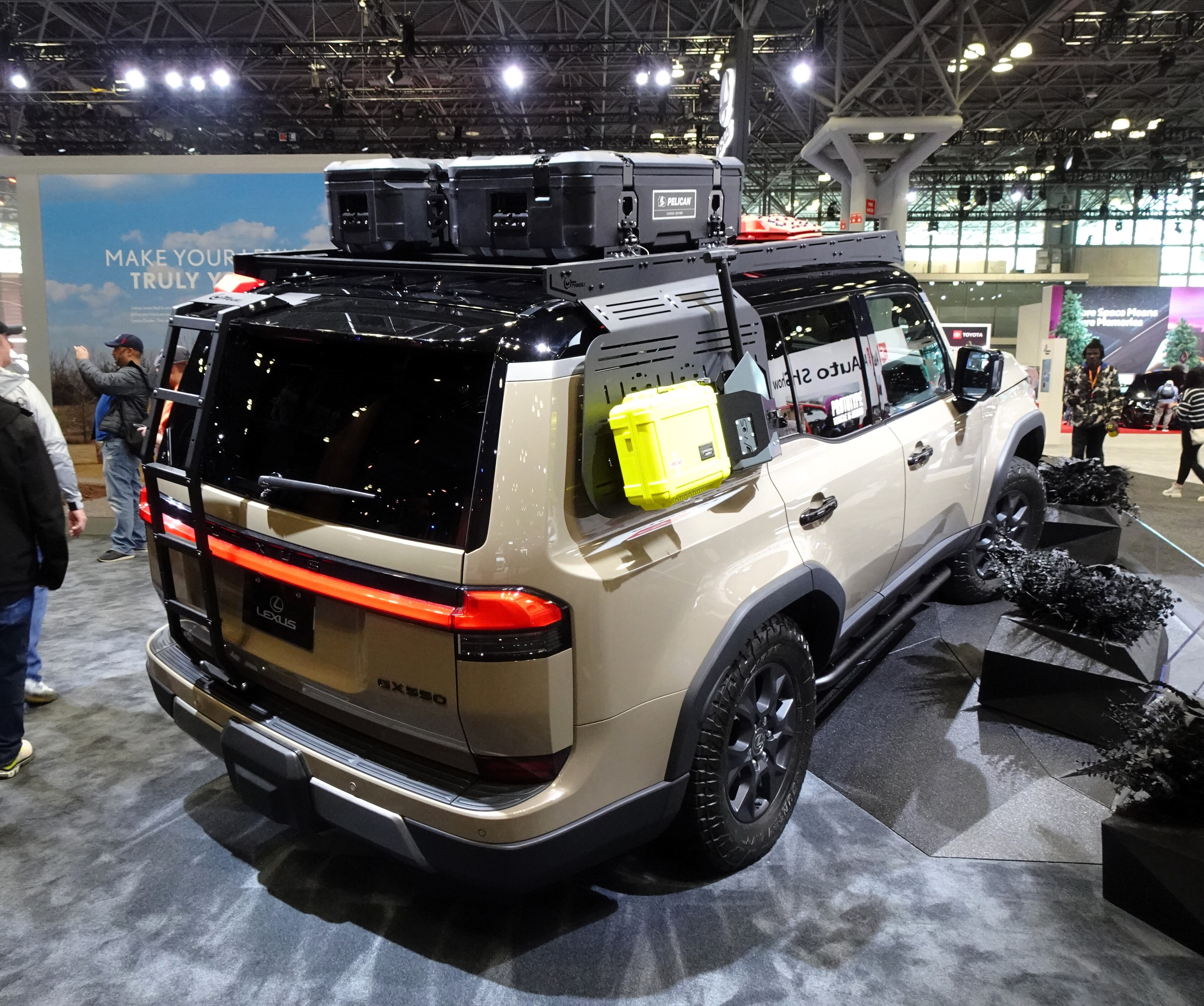 Lexus gx-550