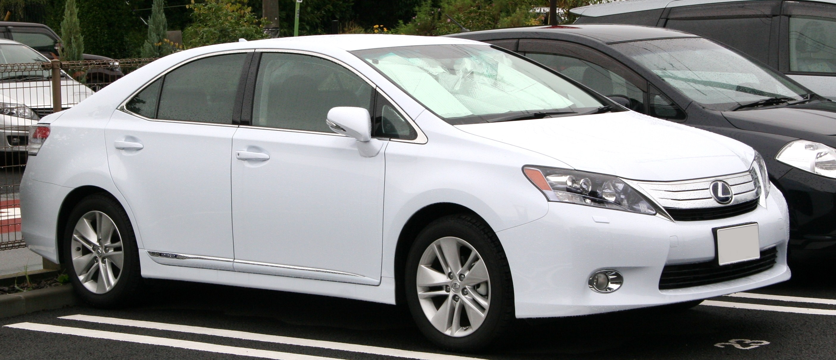 Lexus hs-250h