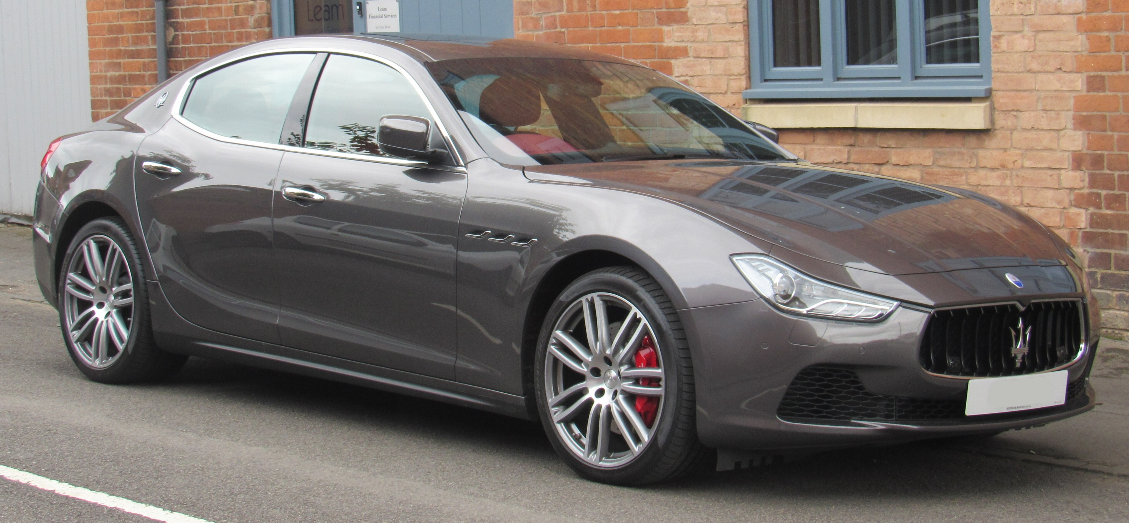 Maserati ghibli-v6