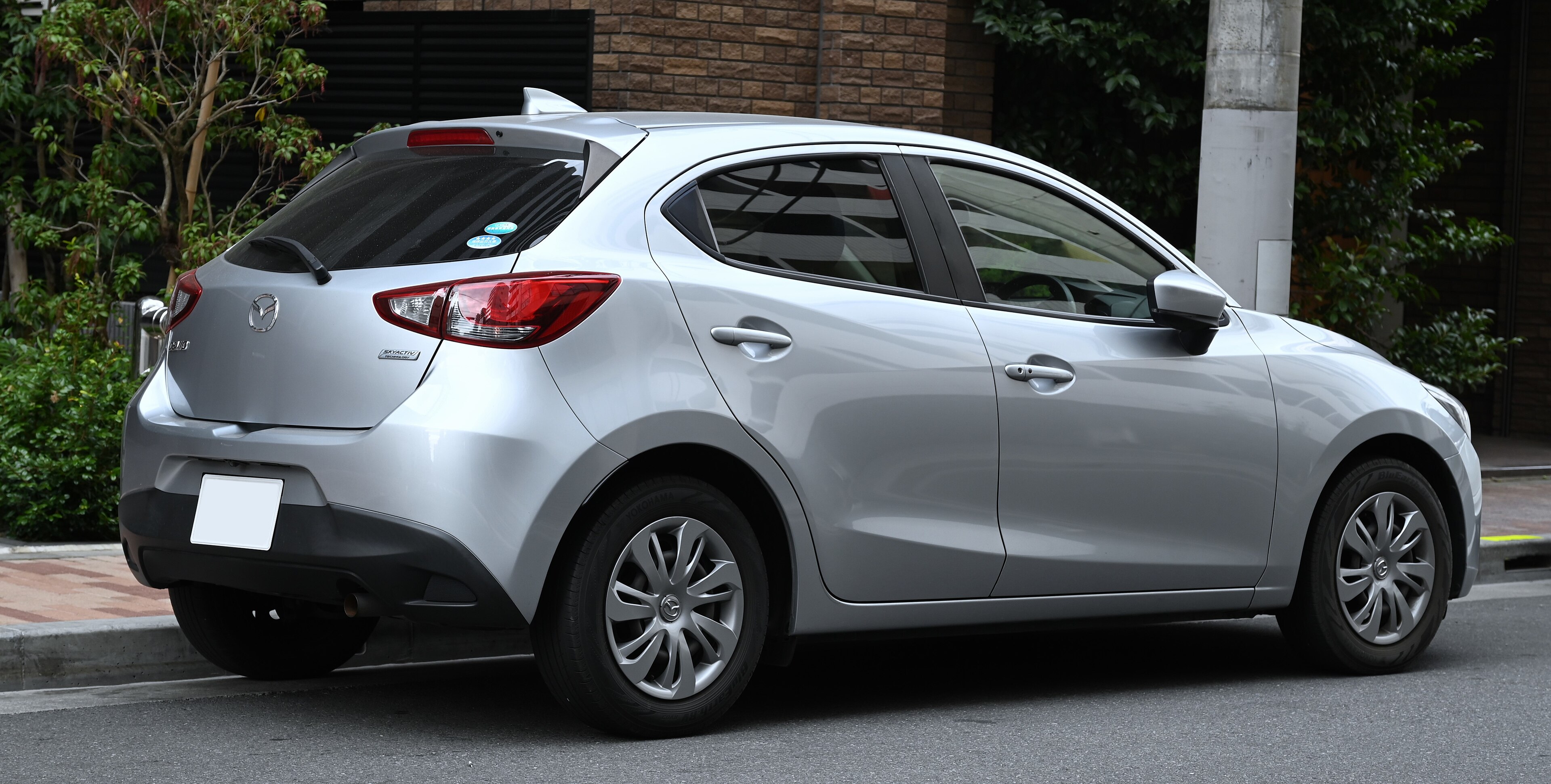 Mazda 2