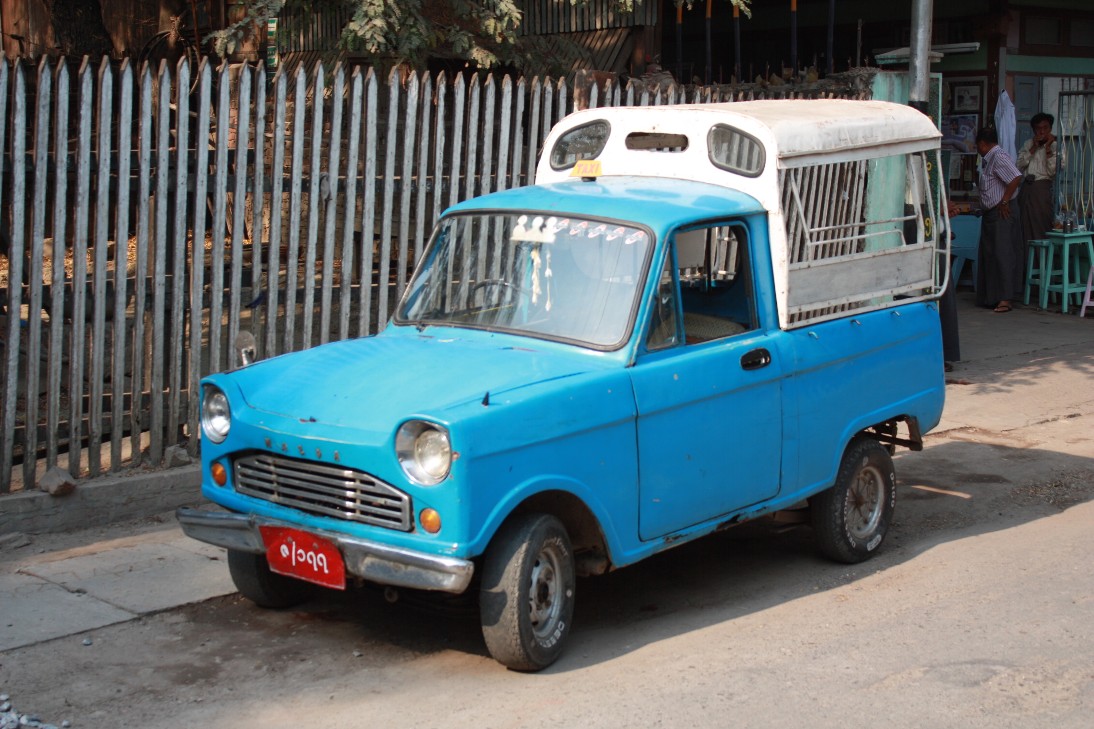 Mazda Mazda B600