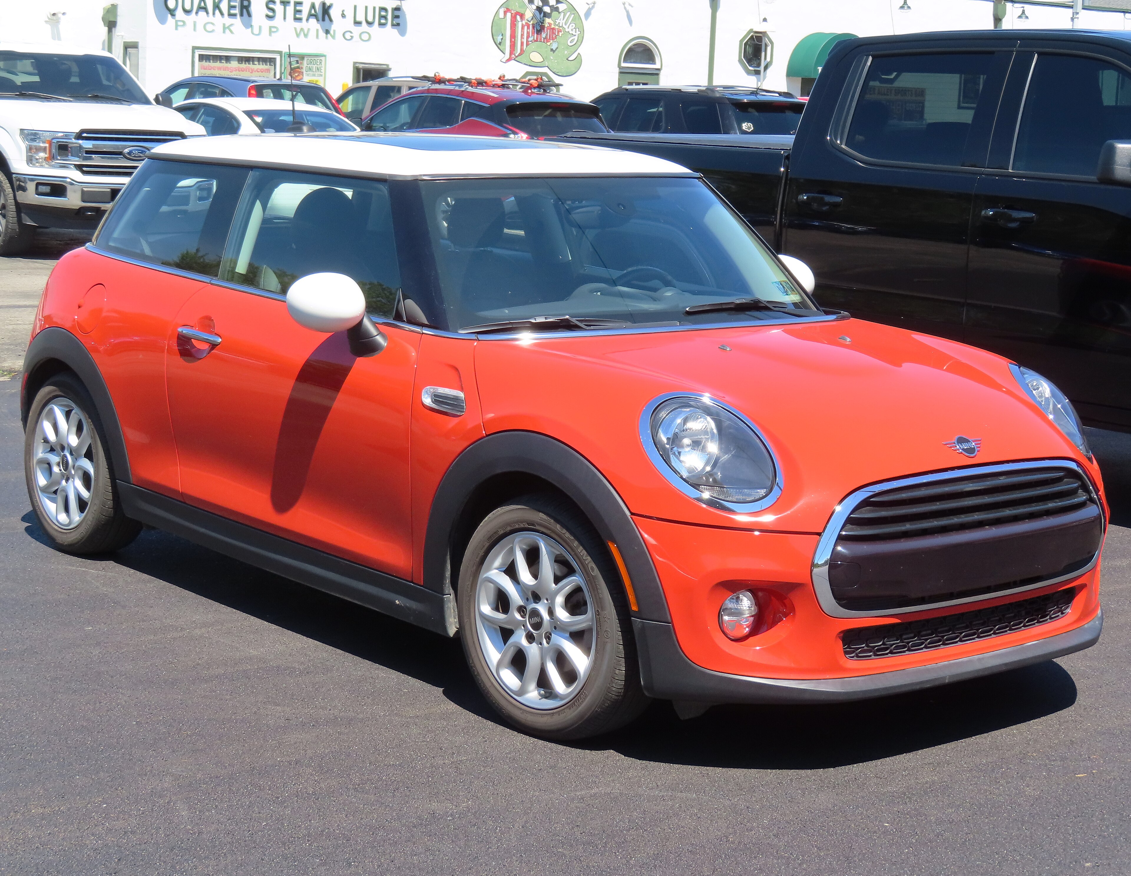Mini cooper-hardtop-2-door