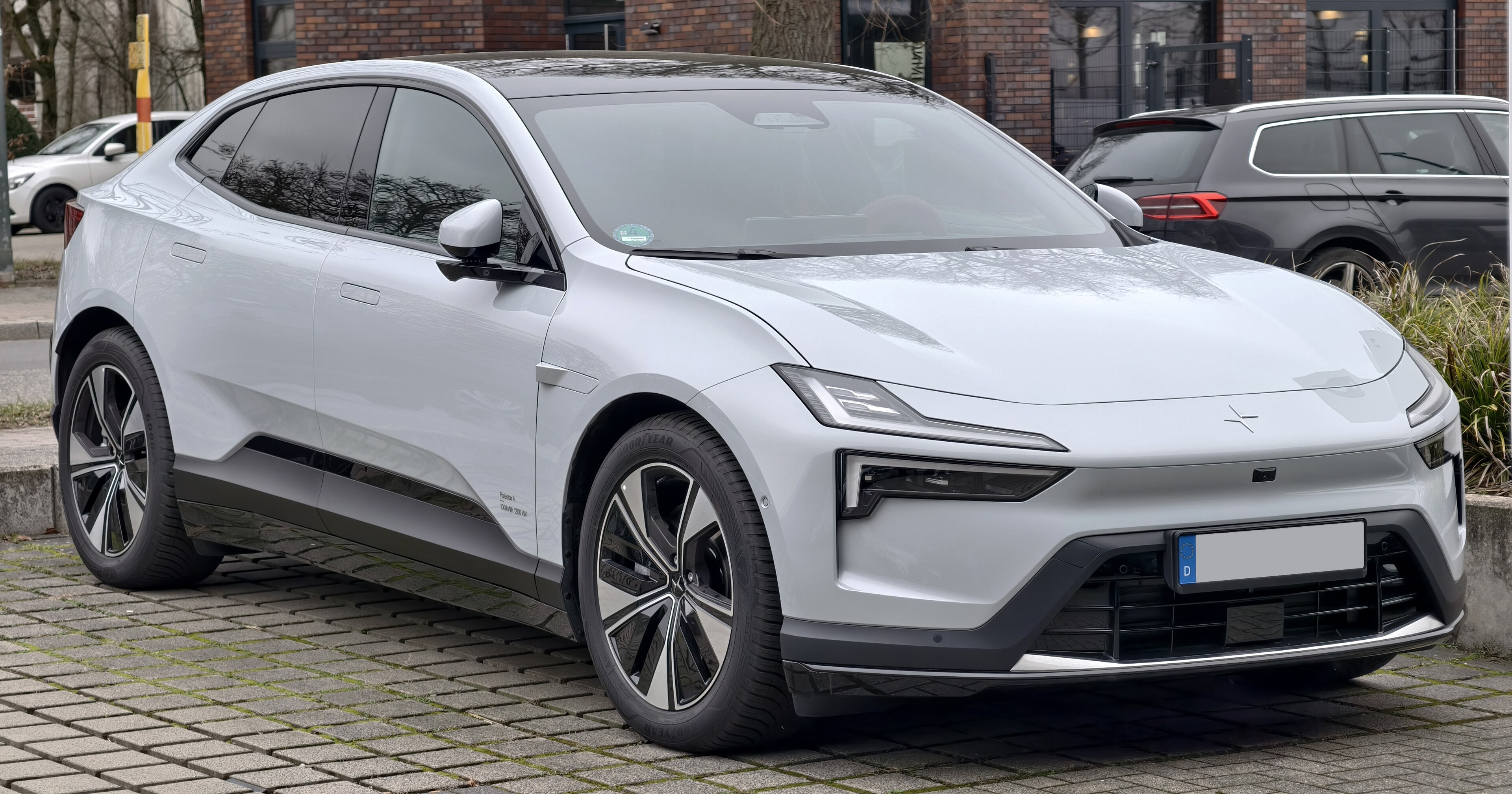Polestar 4-long-range-single-motor