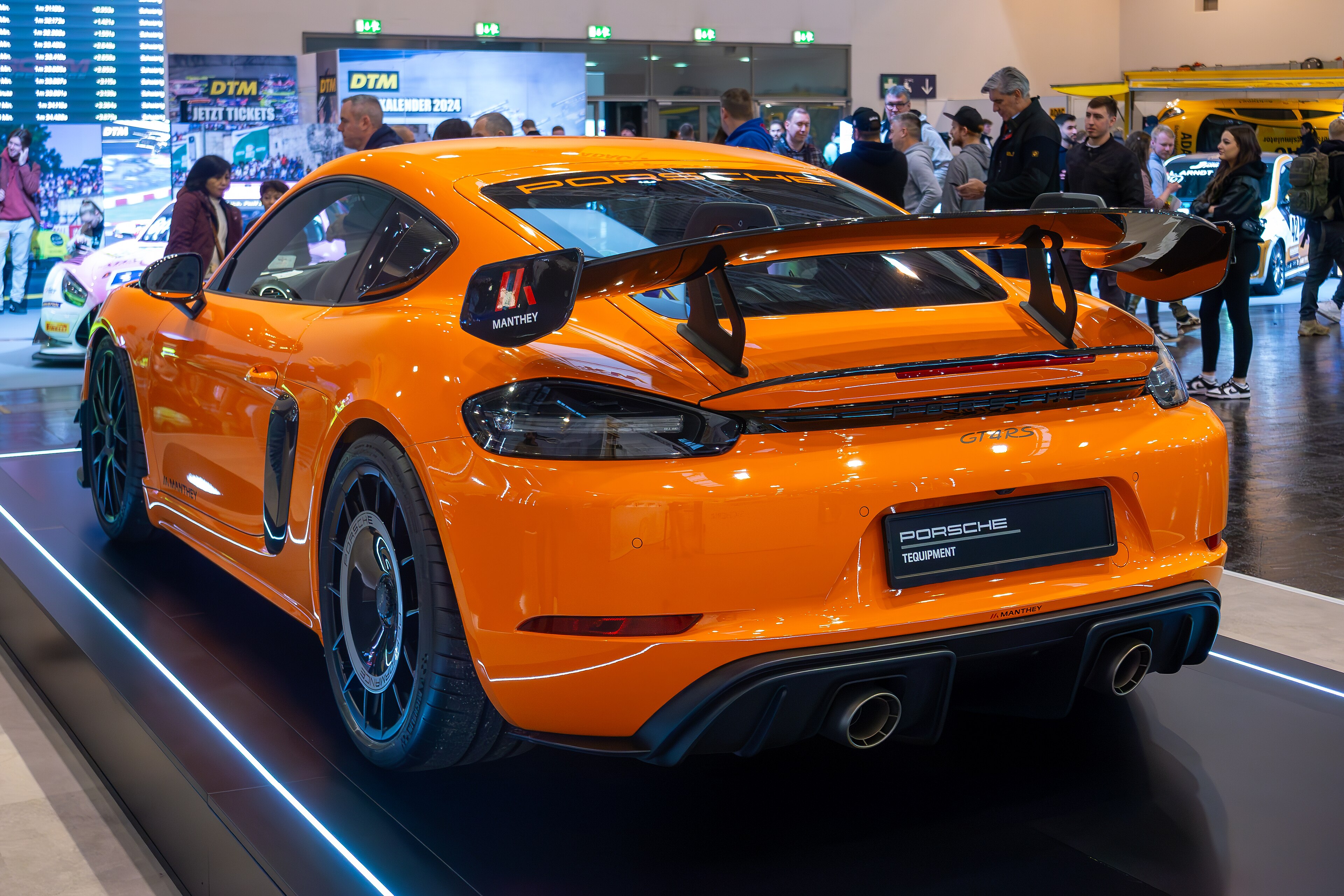 Porsche 718-gt4-rs