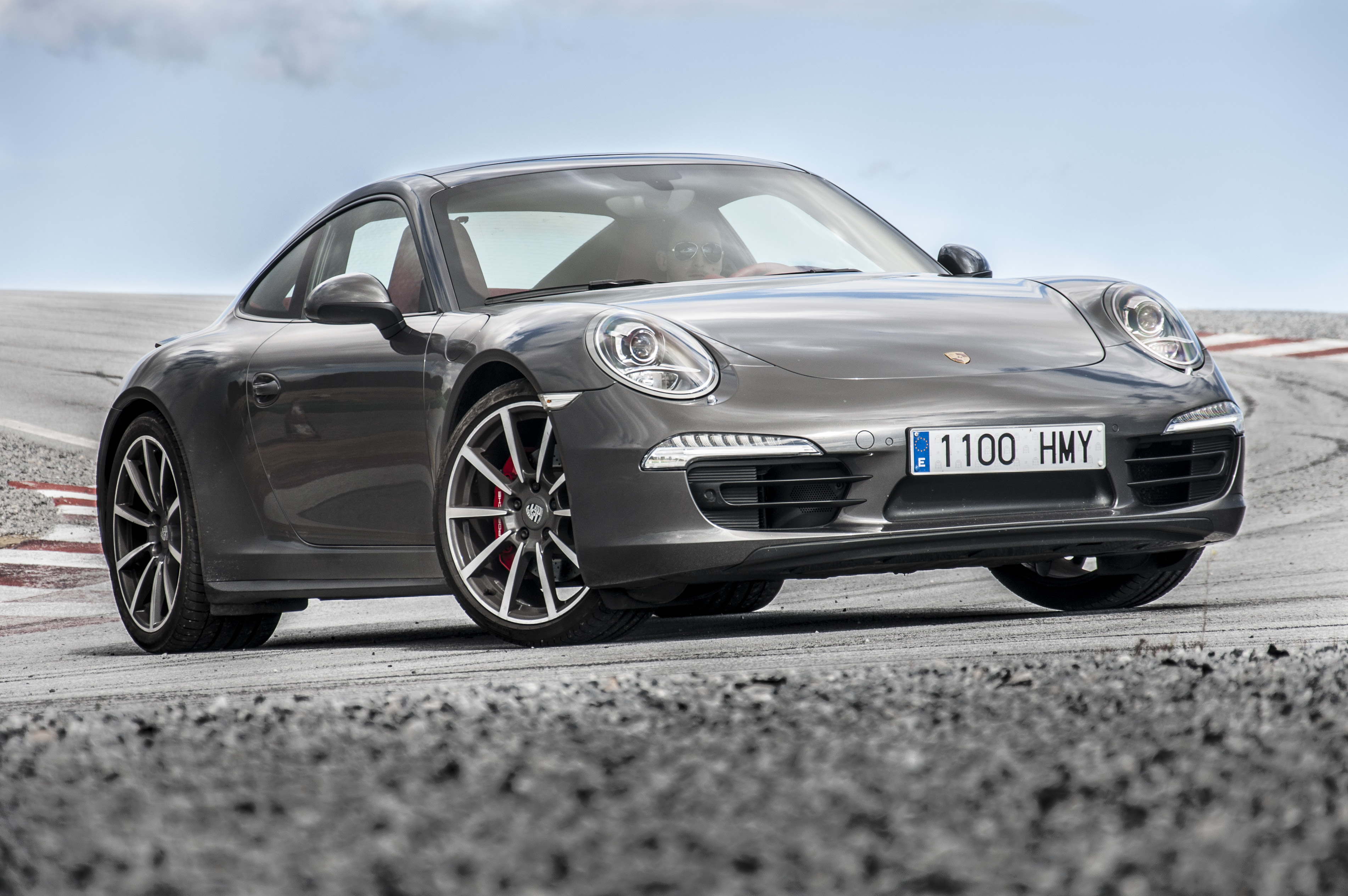 911-carrera