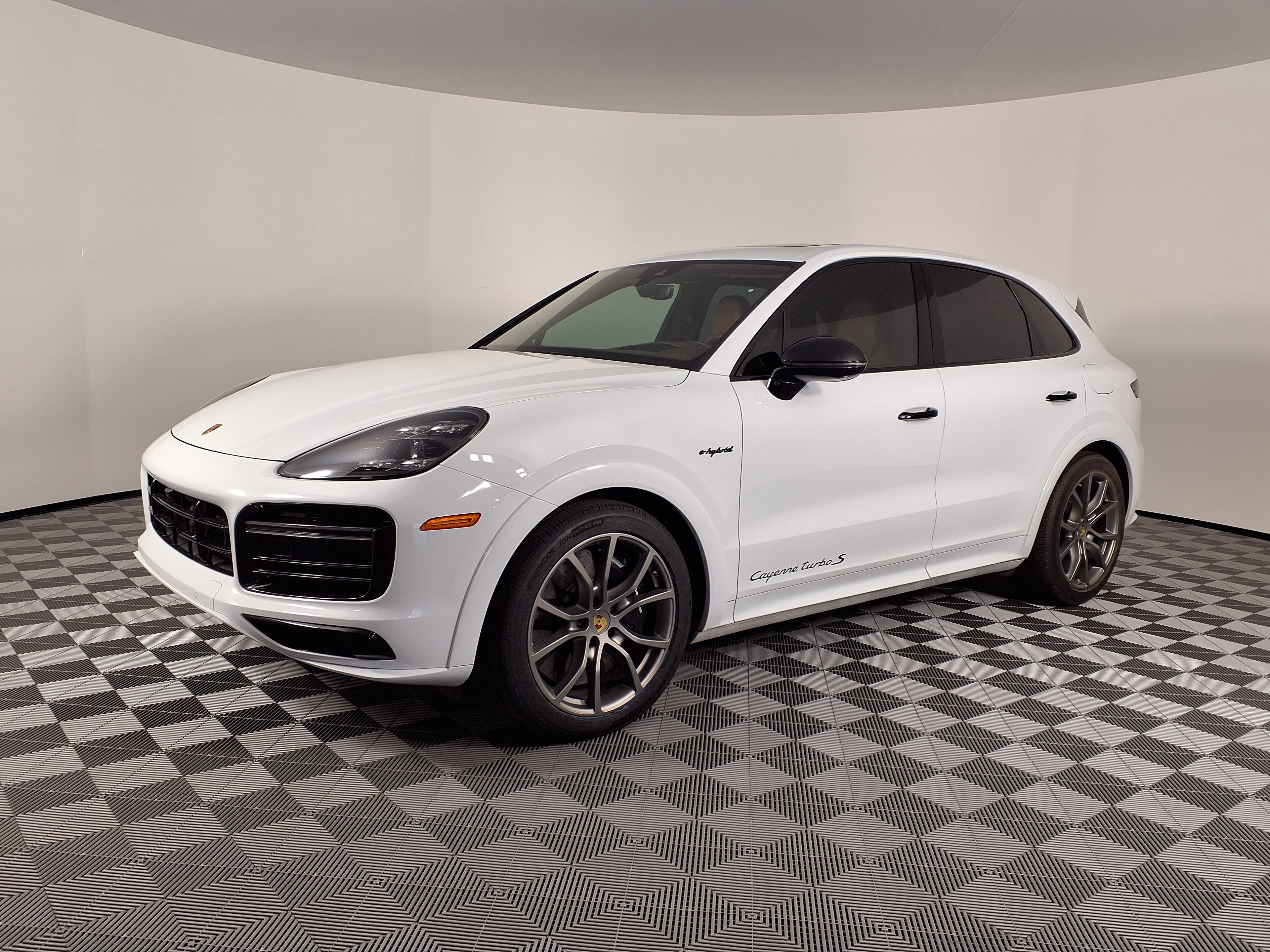 Porsche cayenne-s-e-hybrid