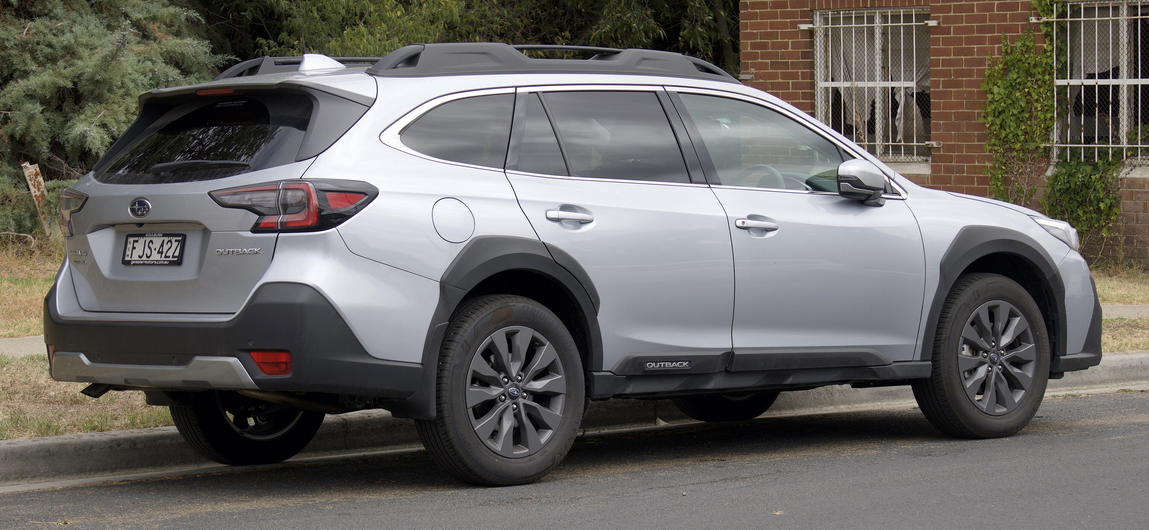 Subaru outback-wagon-awd
