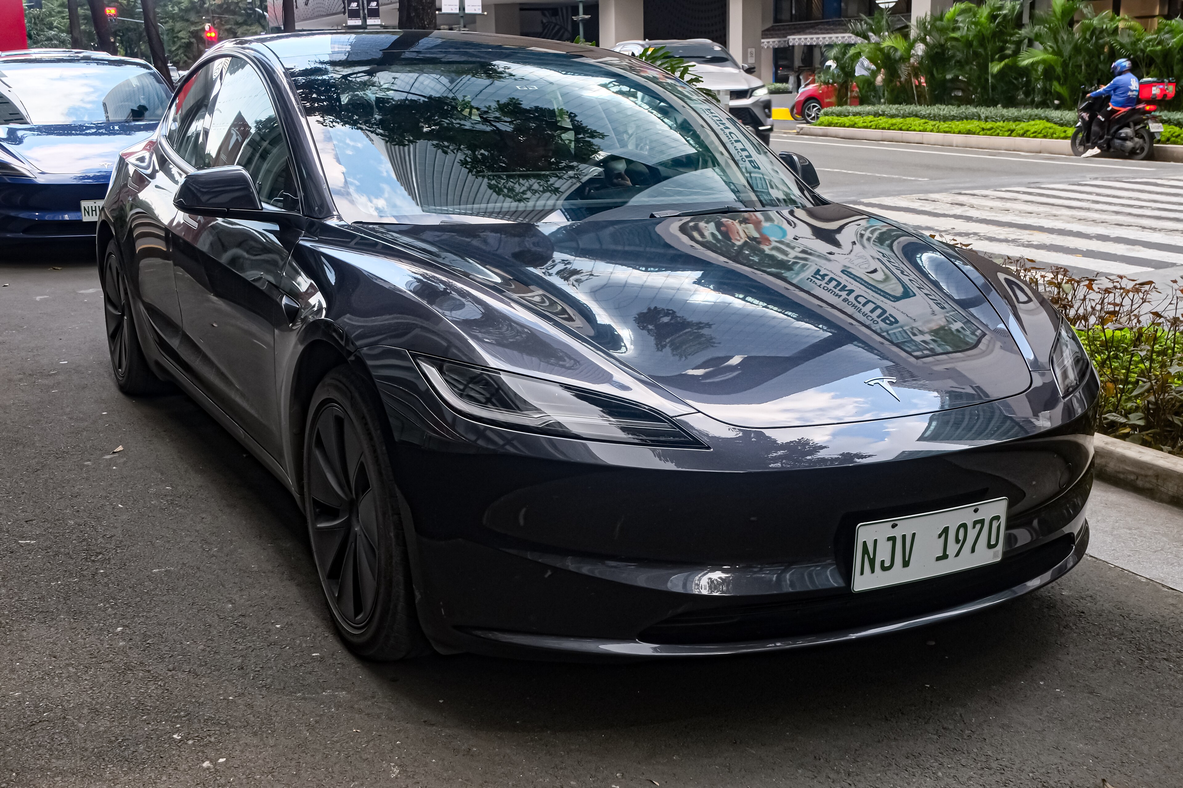 Tesla model-3-rwd