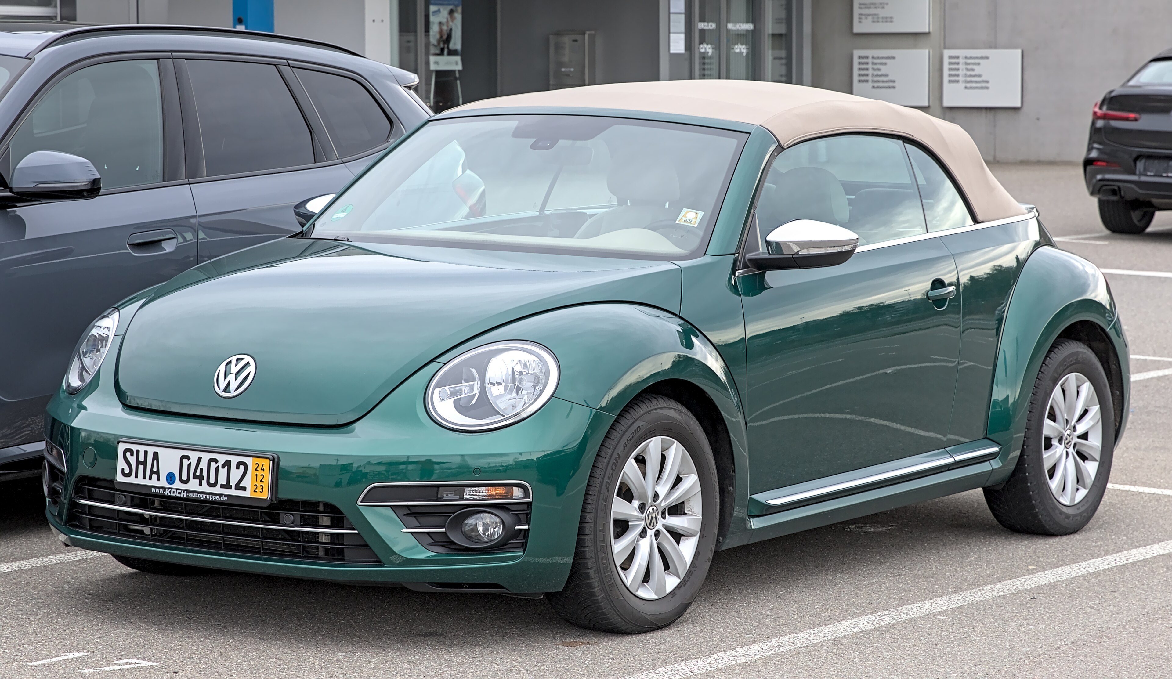 Volkswagen beetle-convertible